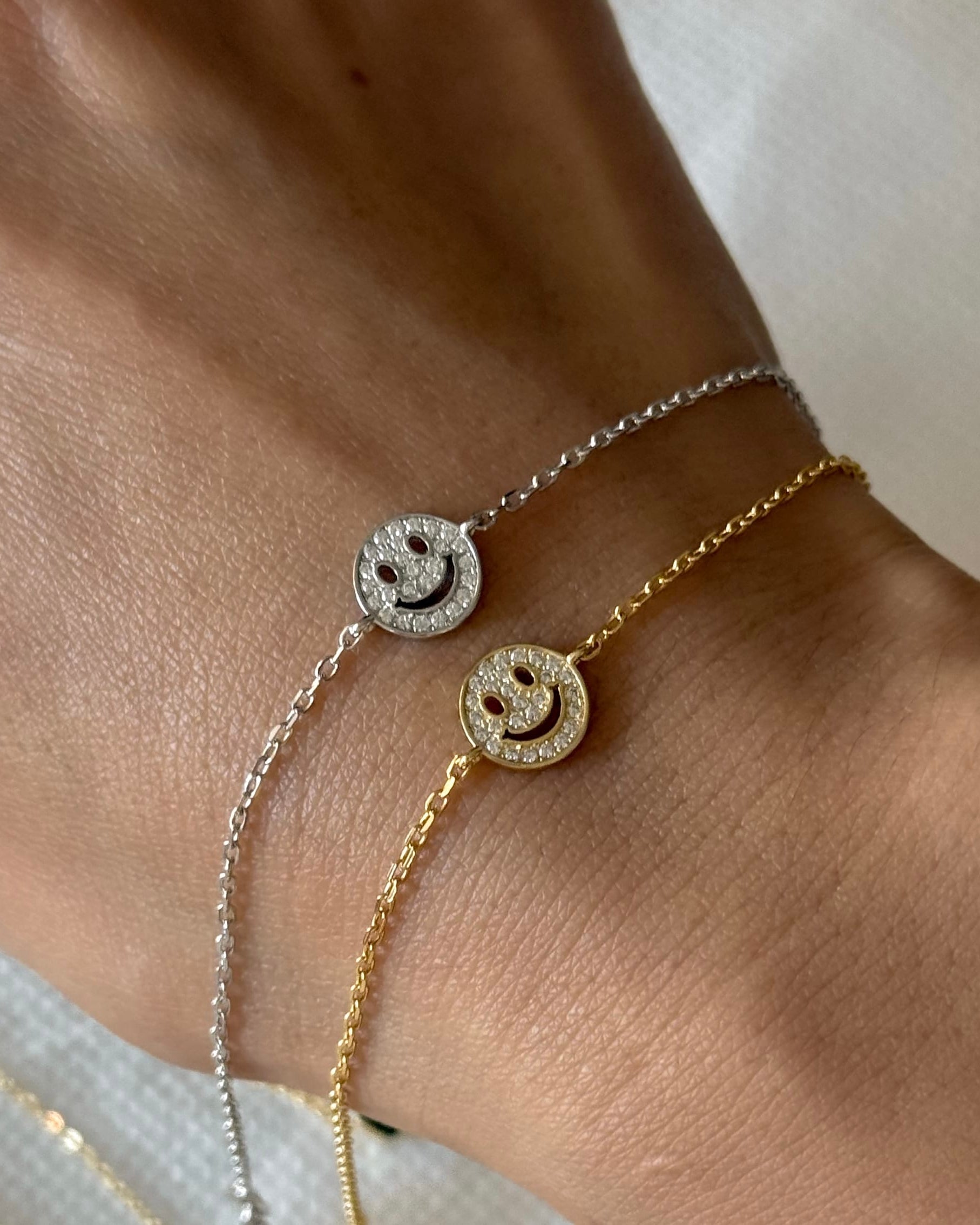 LE sensor Bracelet Deon Happy Face Bracelet