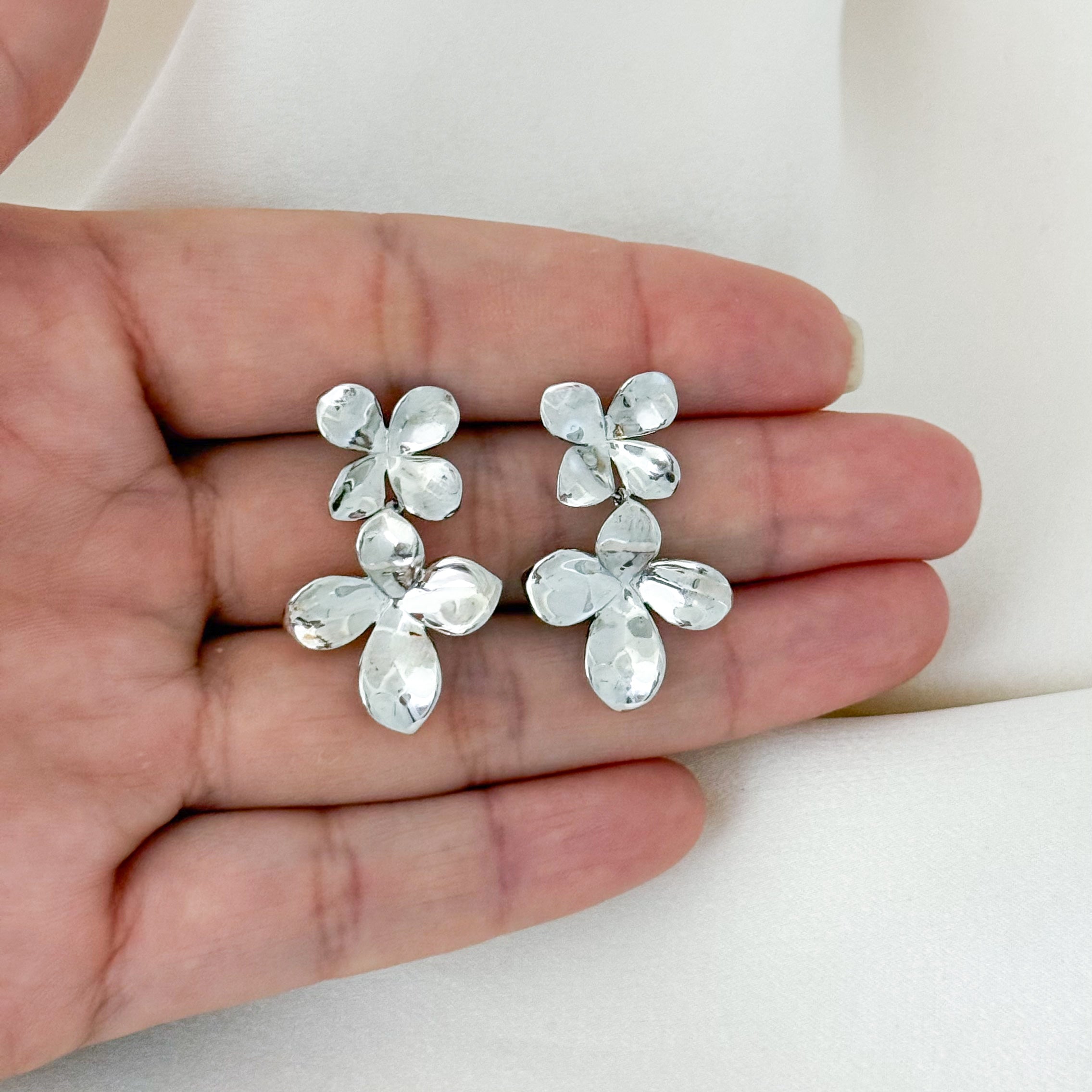 LE sensor earrings Desire Flower Earrings