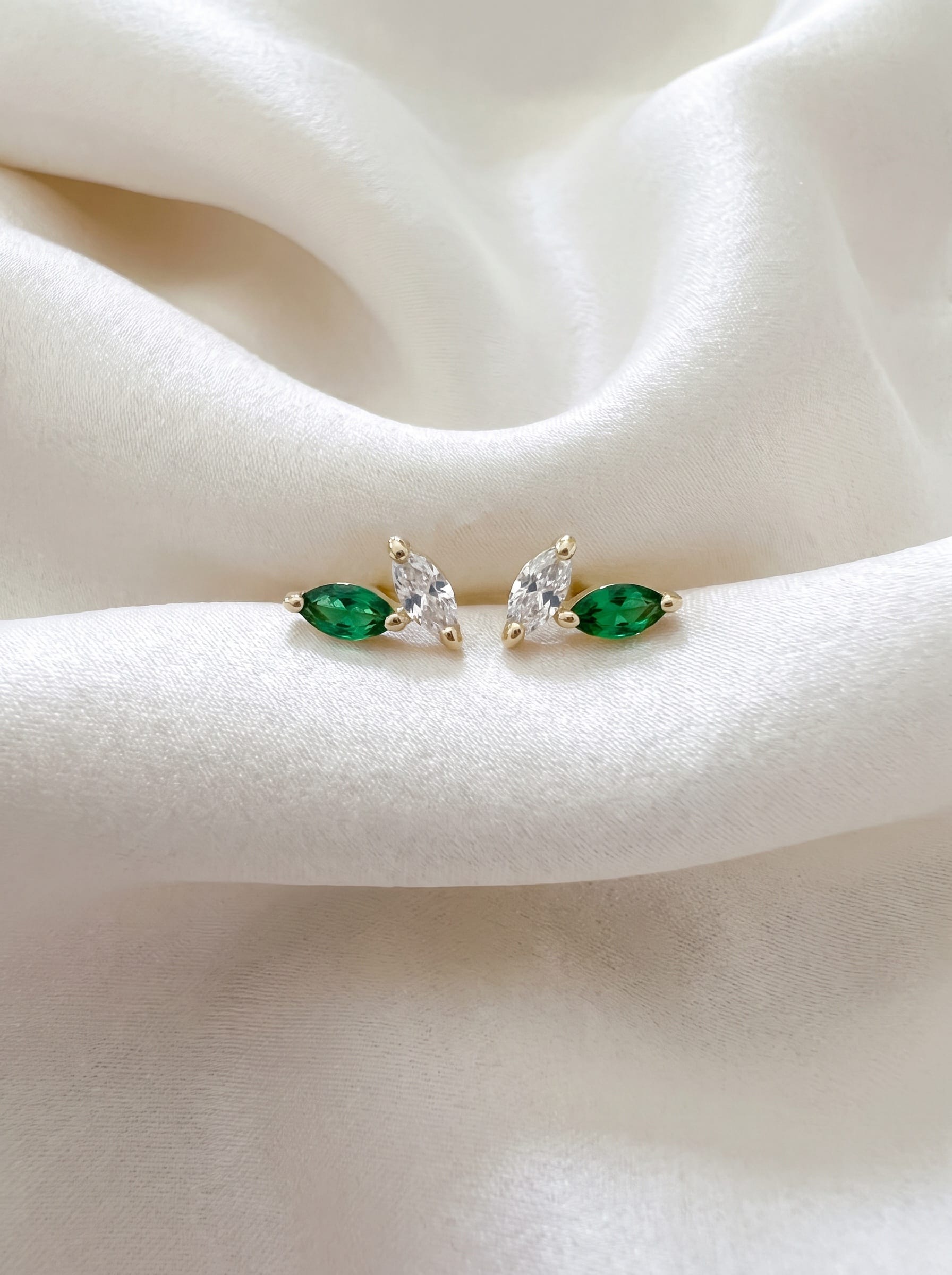 LE sensor earrings Green Alora Studs
