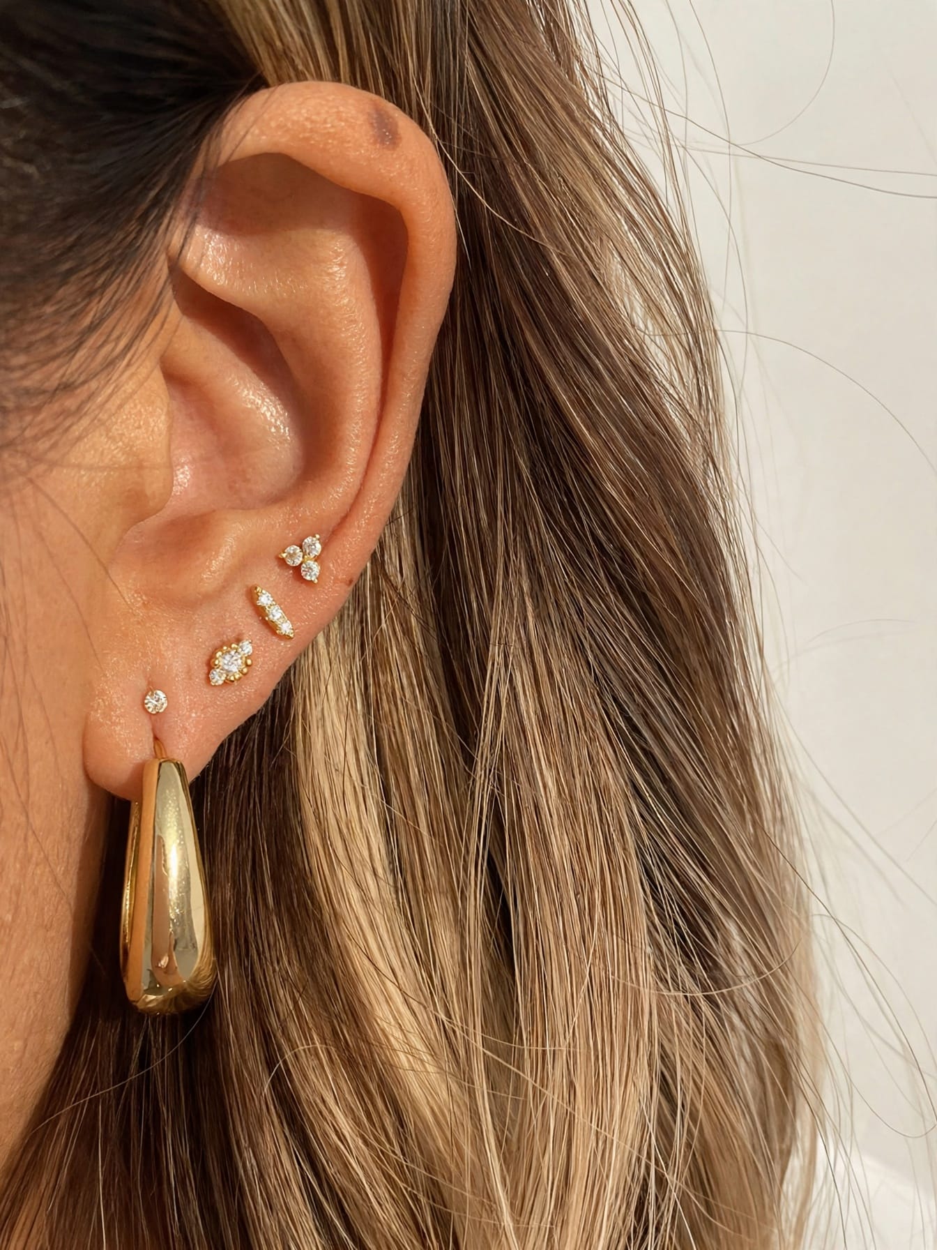 LE sensor earrings Gwen Studs