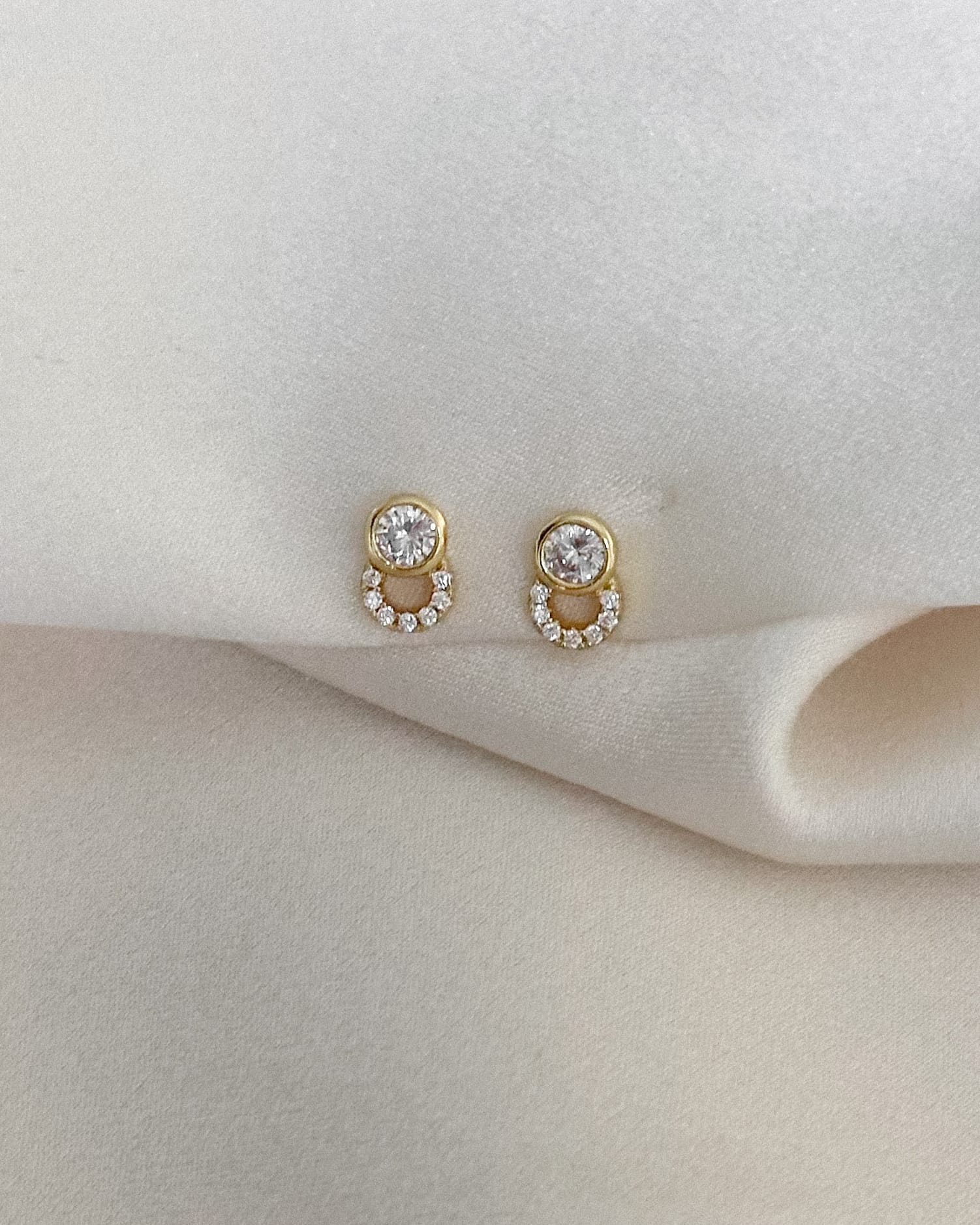 LE sensor earrings Gold Erin Bezel & Pavé Circle Stud Earrings