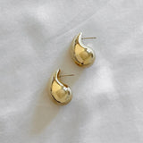 LE sensor earrings Gold Riya Earrings