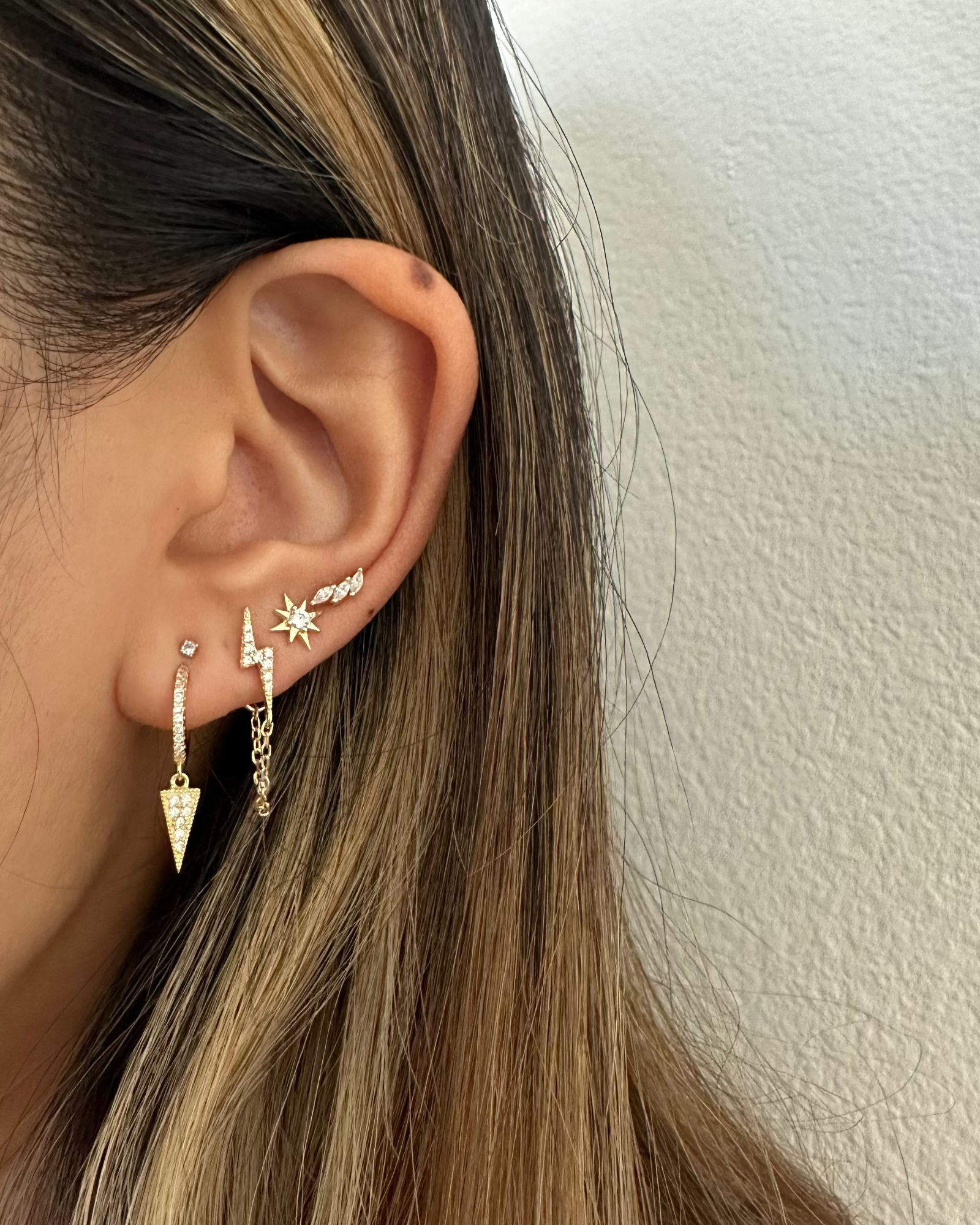LE sensor earrings Siena Leaf Stud Earrings
