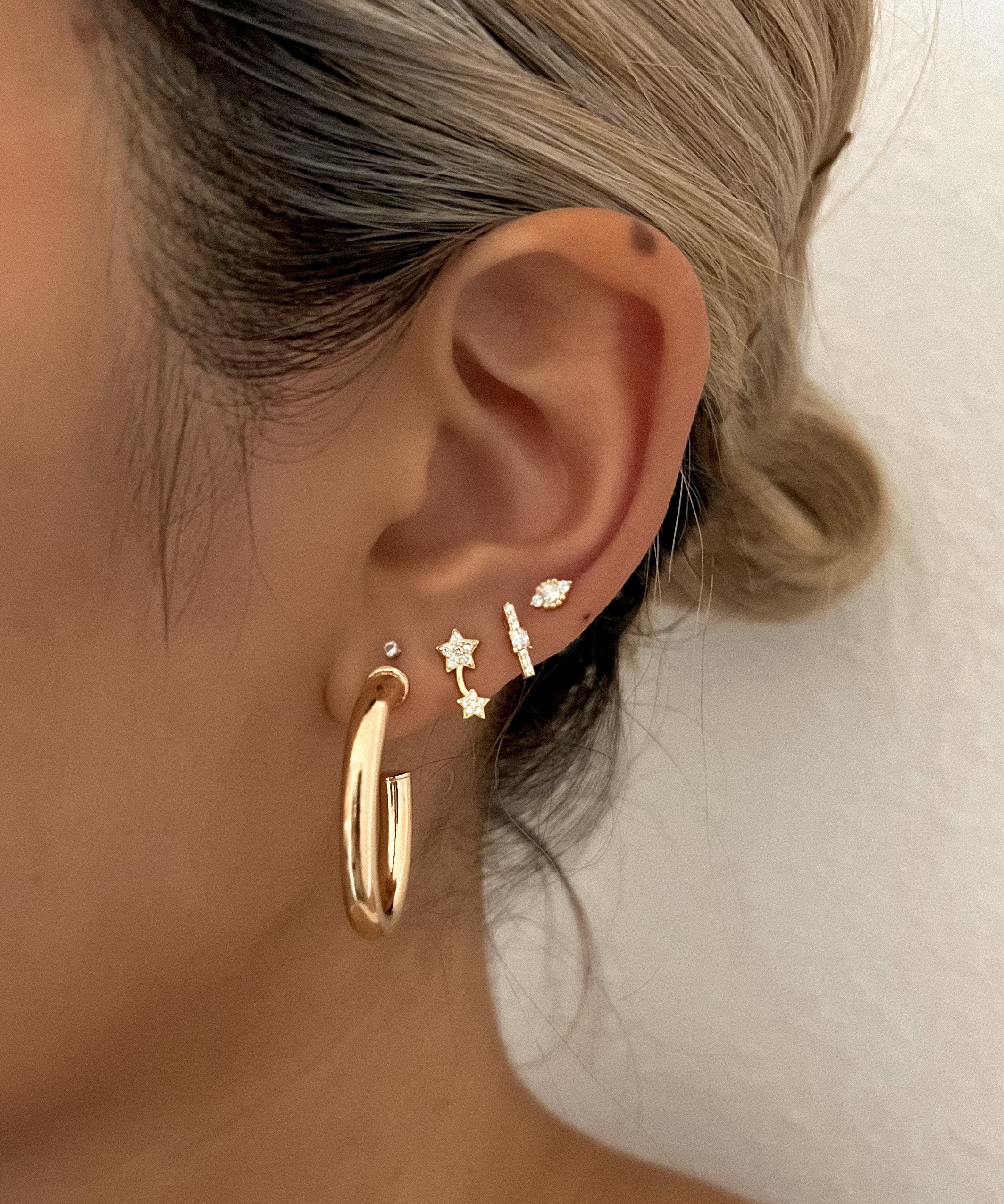 LE sensor earrings Raya Studs