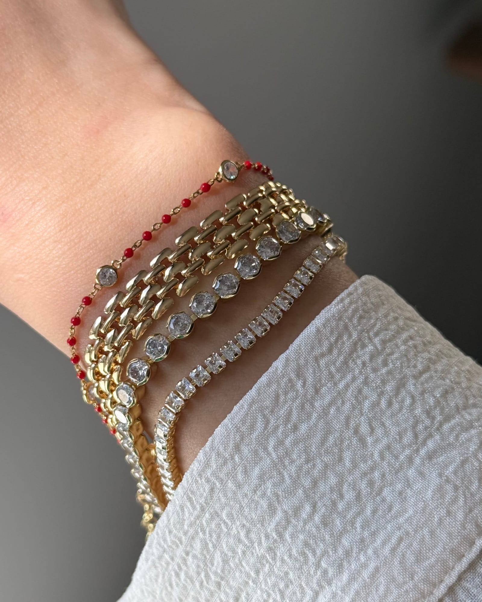 LE sensor Bracelet Suvi Bezel Round Tennis Bracelet
