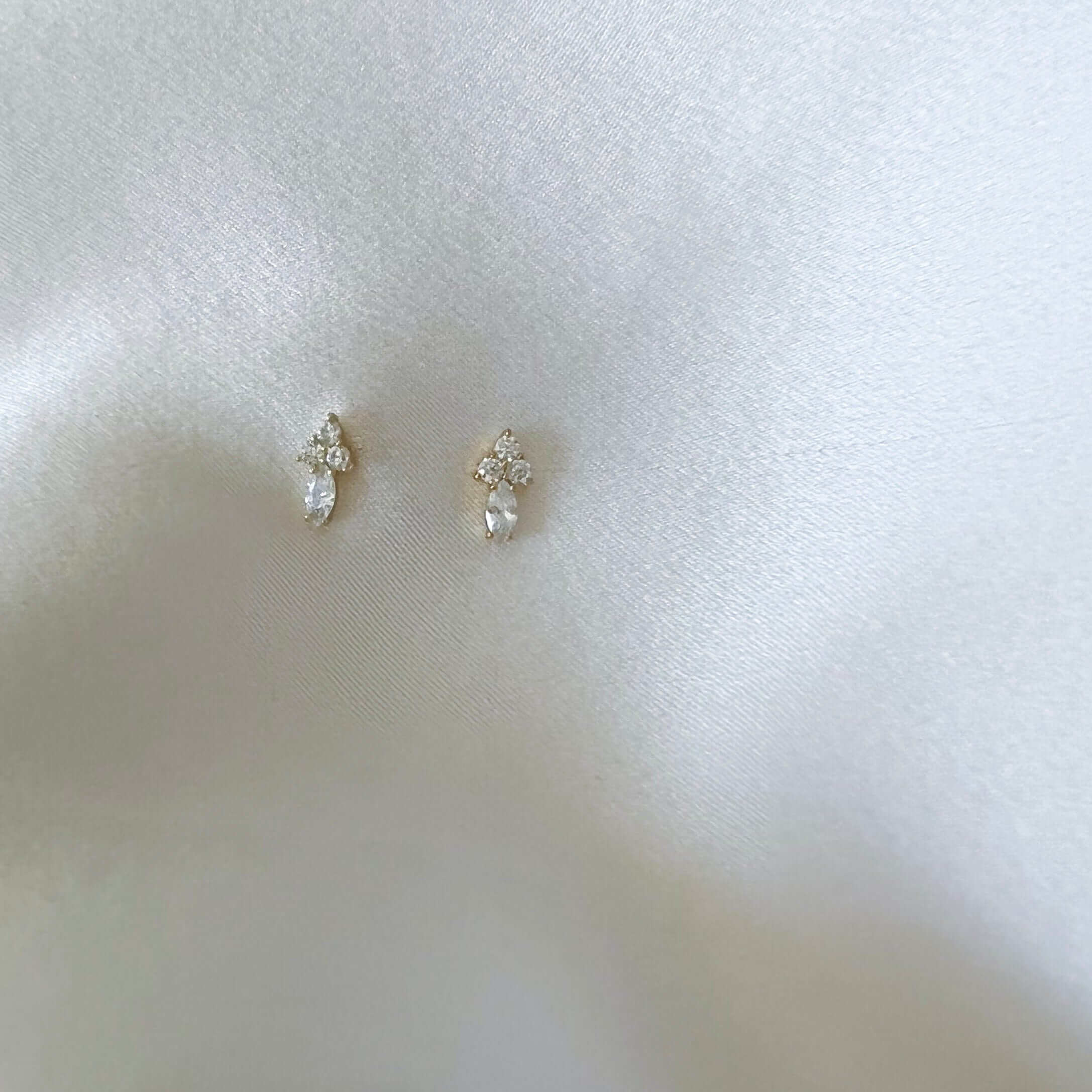 LE sensor earrings Ari Studs