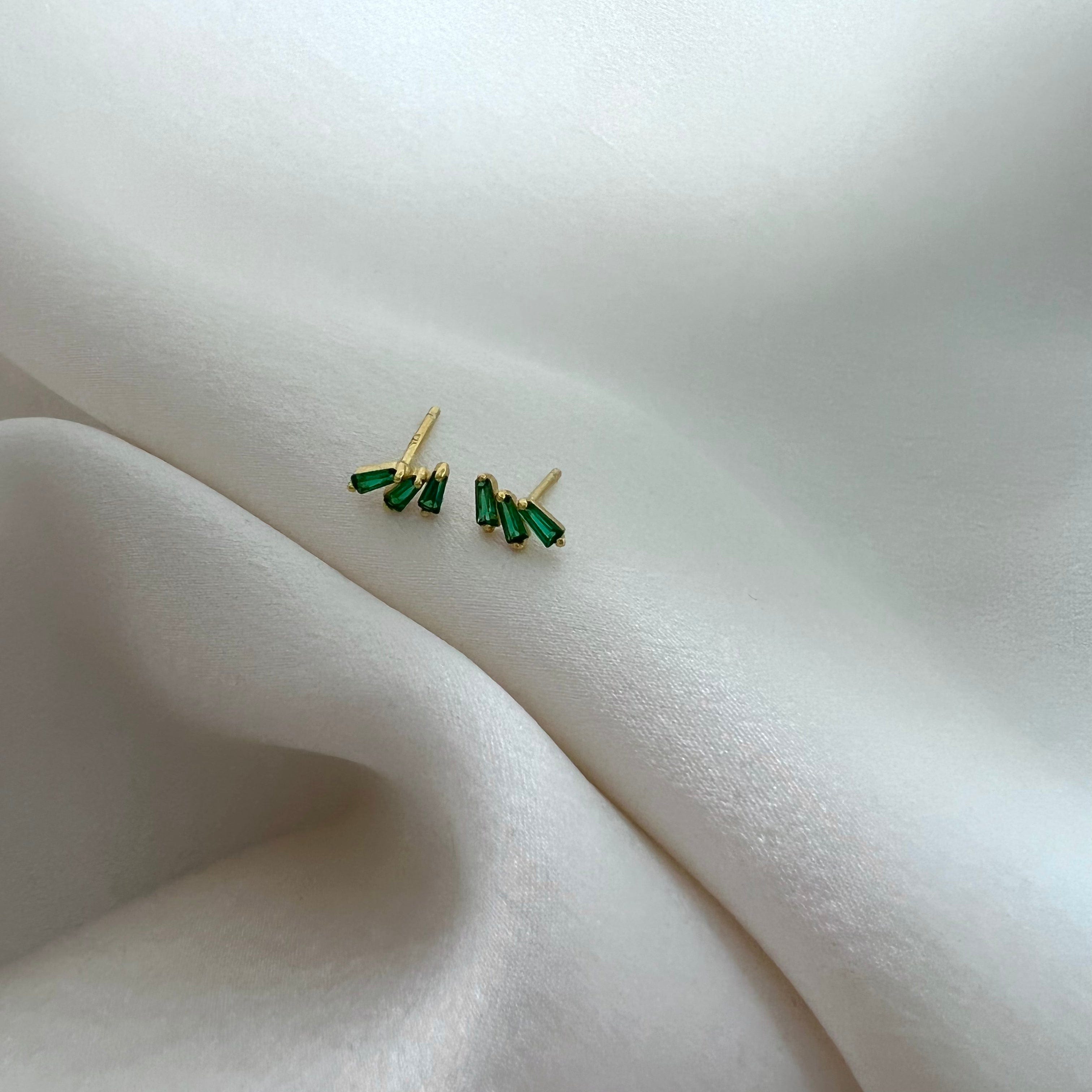 LE sensor earrings Kya Studs - Emerald