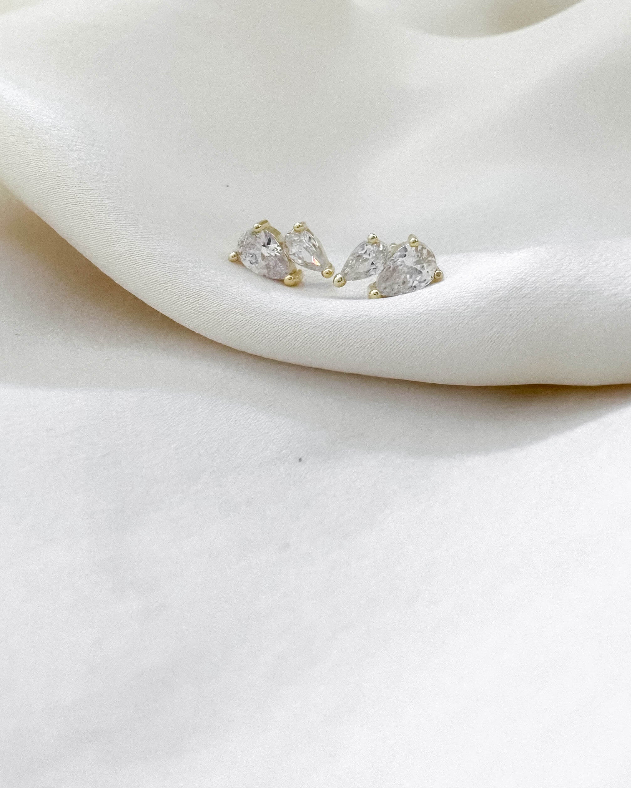 LE sensor earrings Marina Studs
