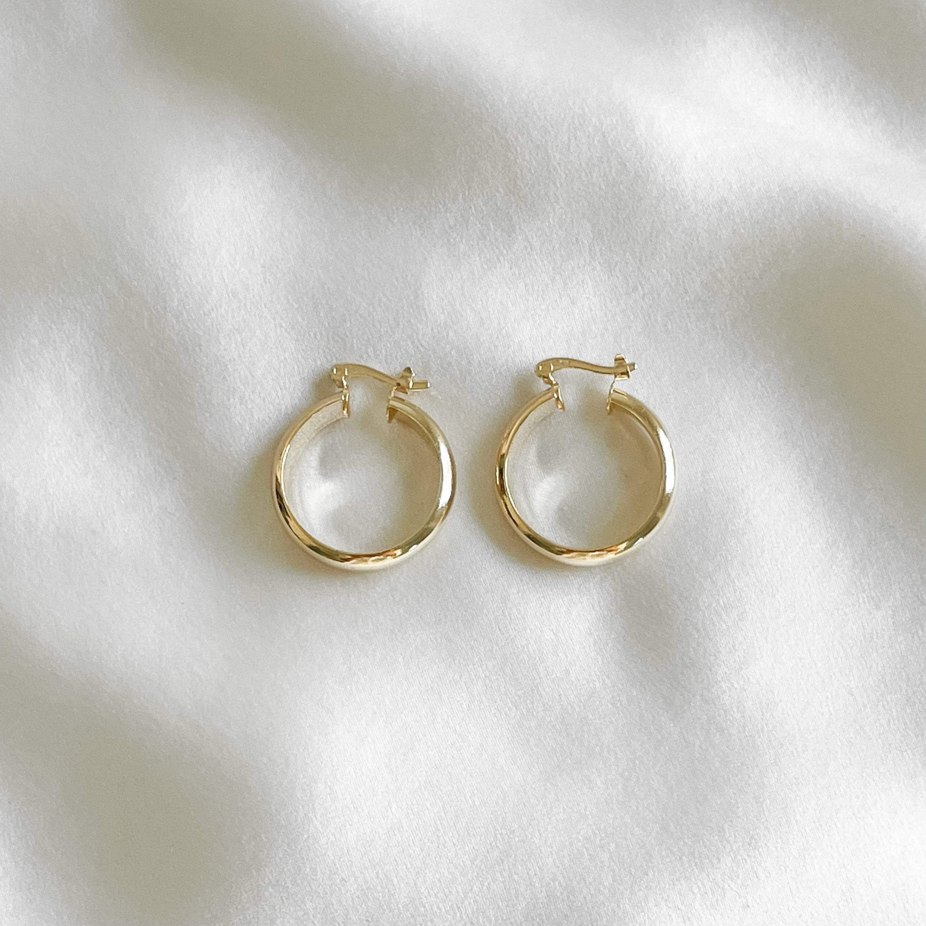 LE sensor earrings Sandra Hoops