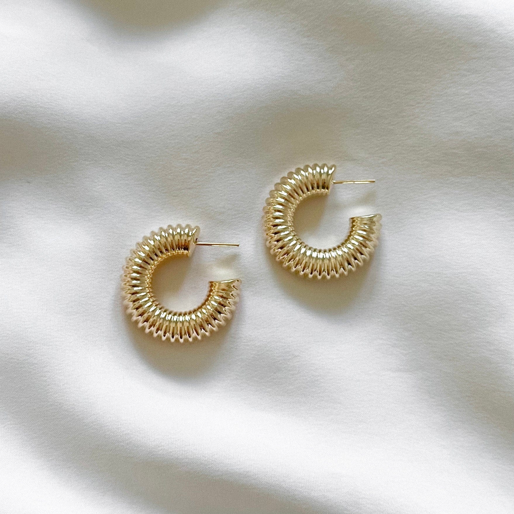 LE sensor earrings Sasha Hoop - Medium