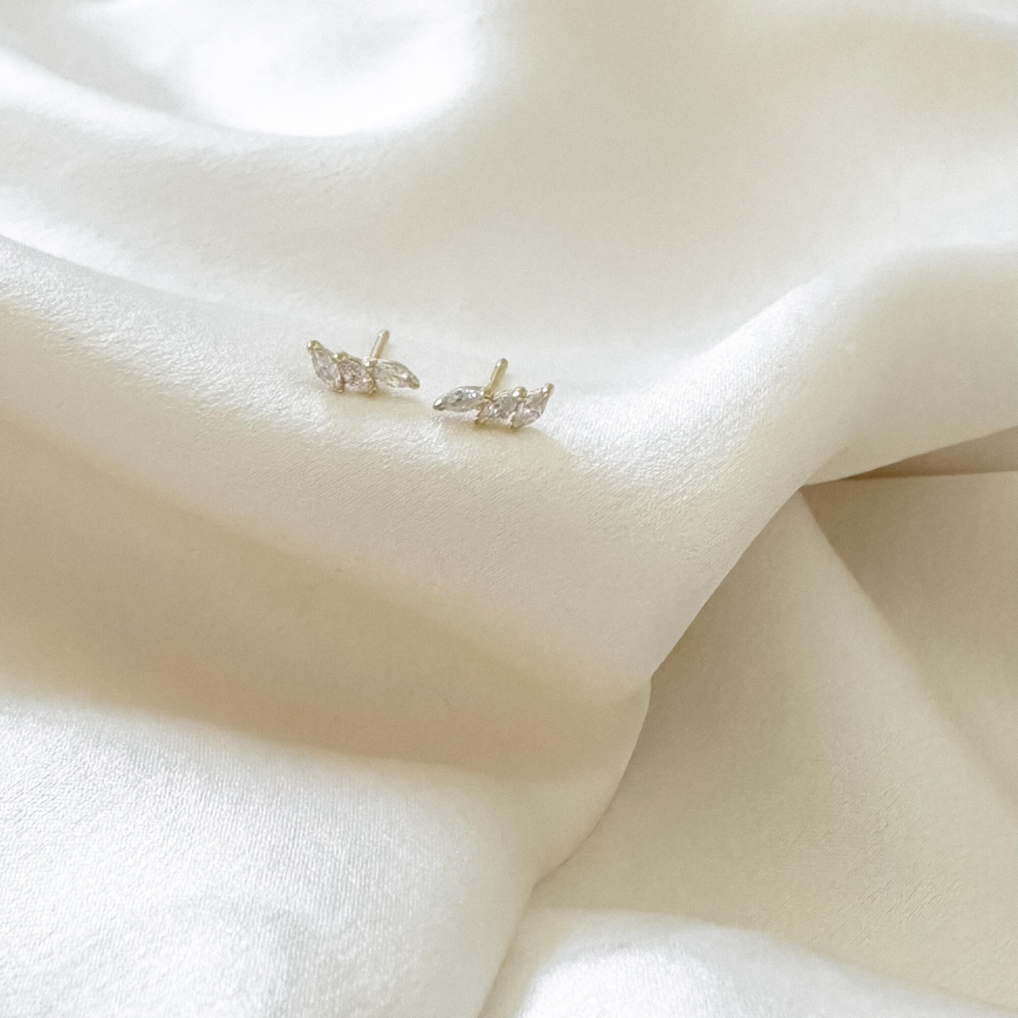 LE sensor earrings Siena Studs