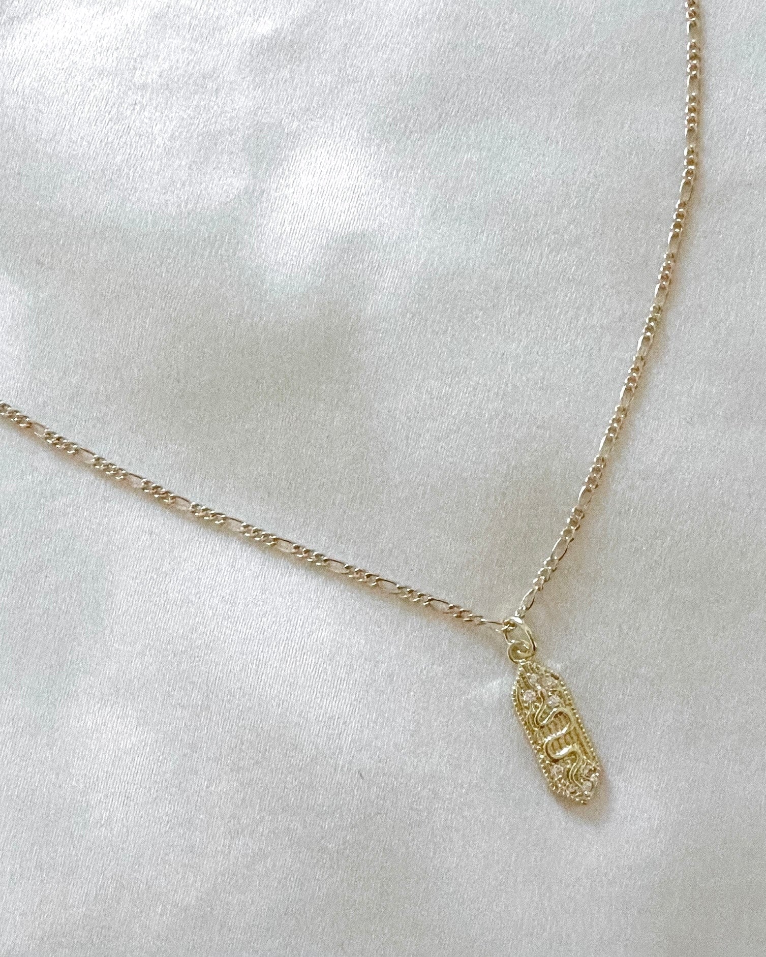 LE sensor necklace Www