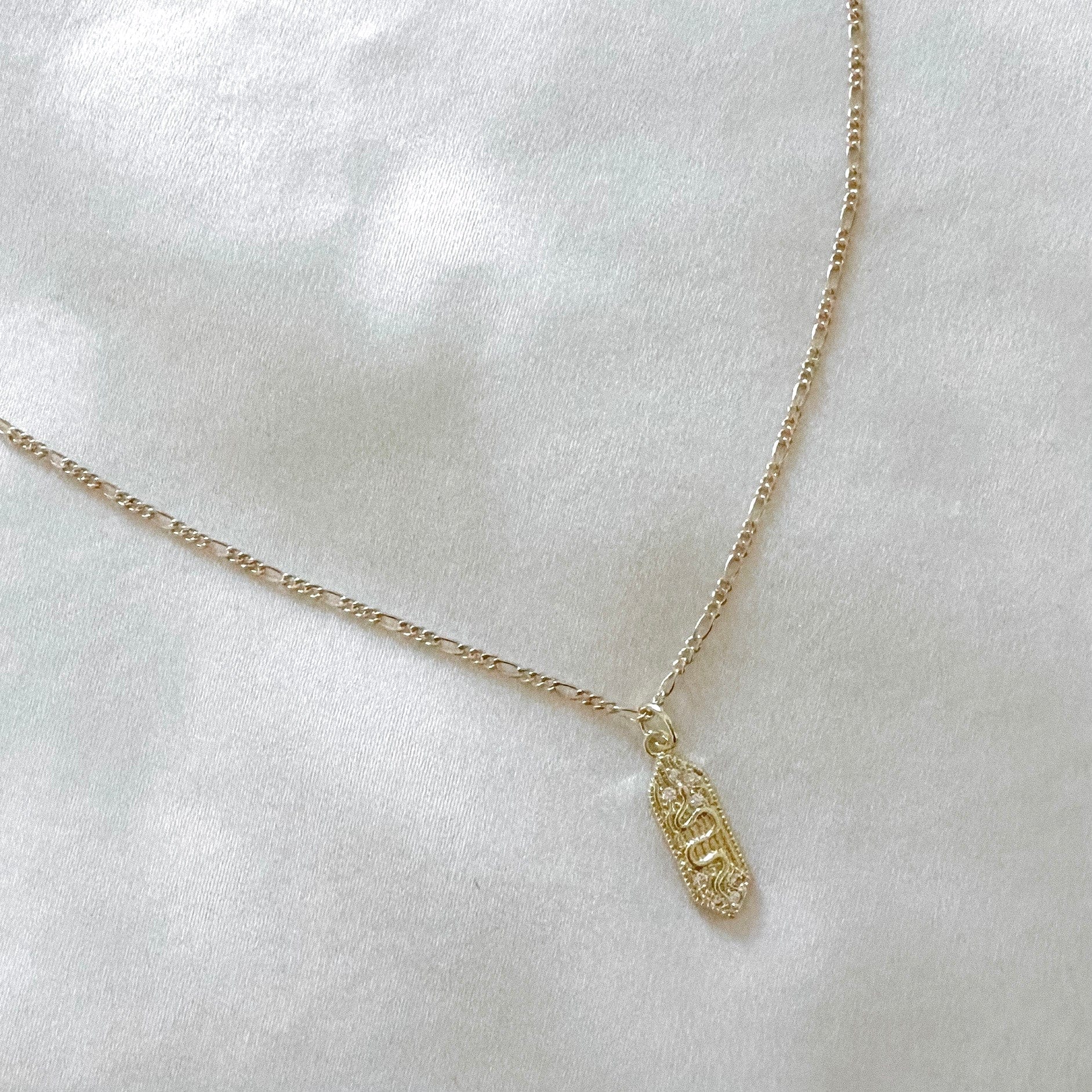 LE sensor necklace Www